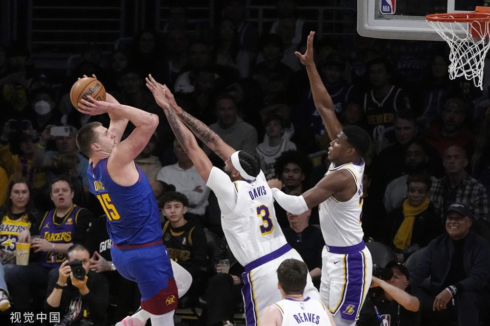 著縮小球員 著縮小球員