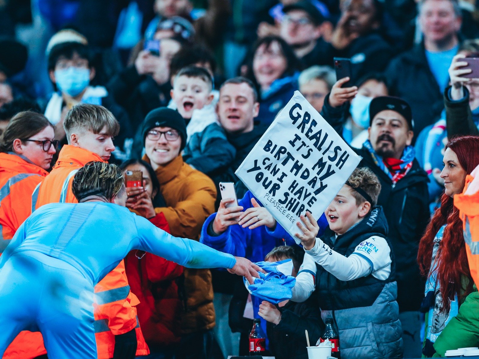 郑赛赛却不 郑赛赛却不